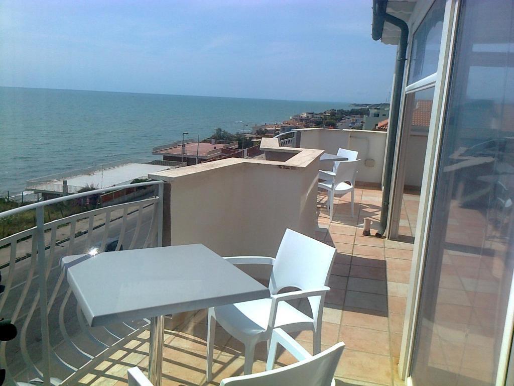 Hotel L'Approdo Anzio Exterior foto