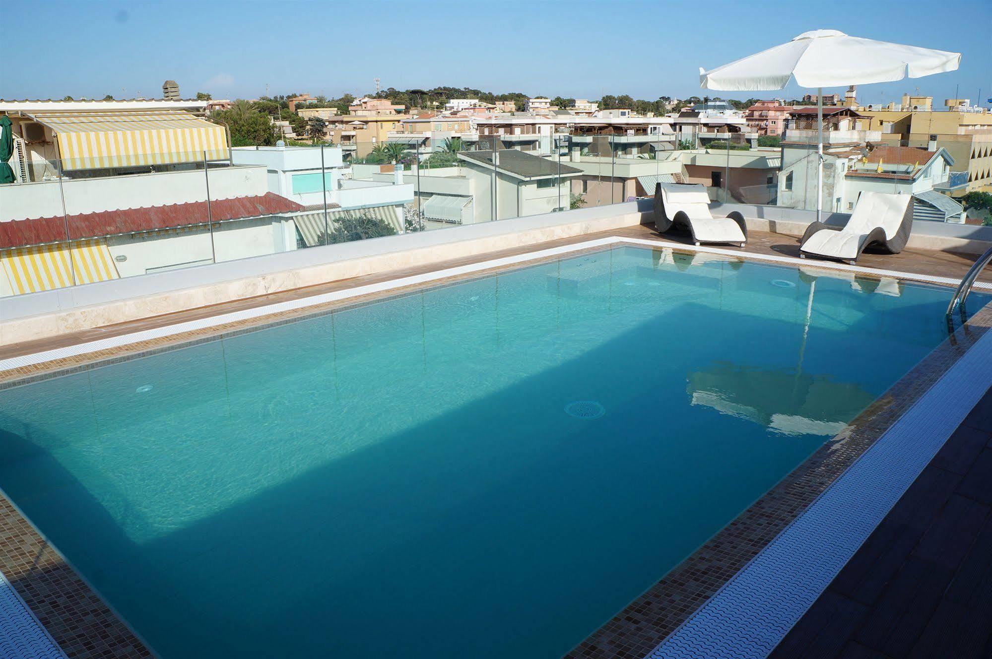 Hotel L'Approdo Anzio Exterior foto